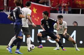 英超第32輪紐卡斯爾6-1熱刺 開場21分鐘喜鵲進5粒 暫時排第3名.